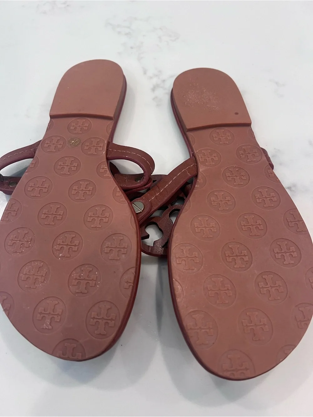 Tory Burch Miller Logo Leather Thong Sandals in Rosewood